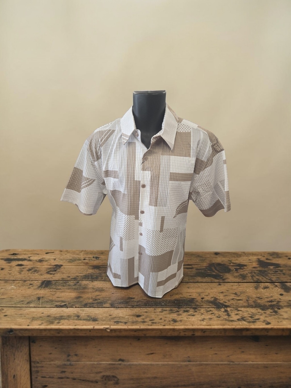 PRONTI MENS TAN/ WHITE GRAY SHORT SLEEVE GEOMETRIC PRINT SHIRT. S1948